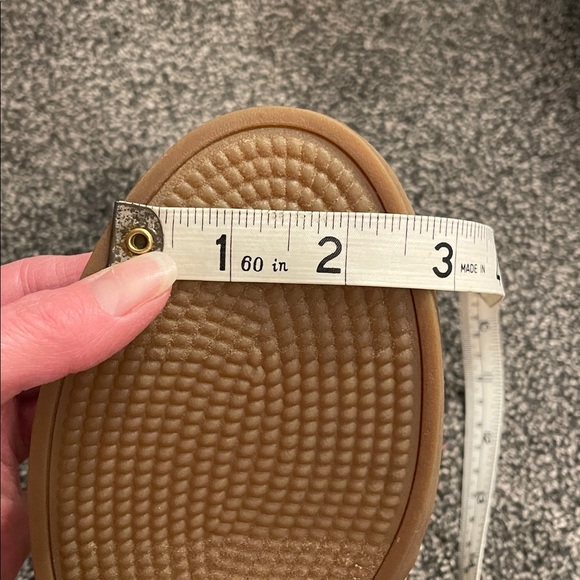 Sanuk Women’s Brown Corduroy Loafers - Picture 10 of 10